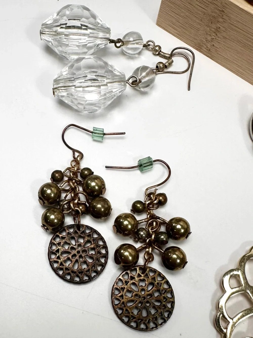 ❤️Earring Essentials Bundle (including MOP Kendra Scott Studs!) - 16 pairs - Picture 9 of 15